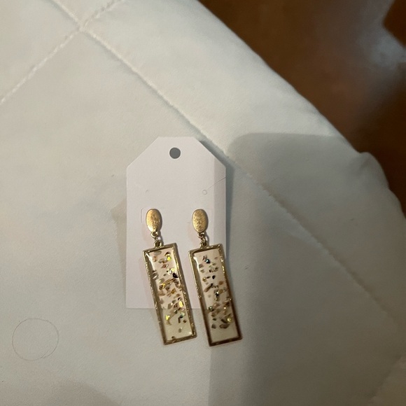 Elegant Gold Clear Dangle Earrings - Picture 3 of 5